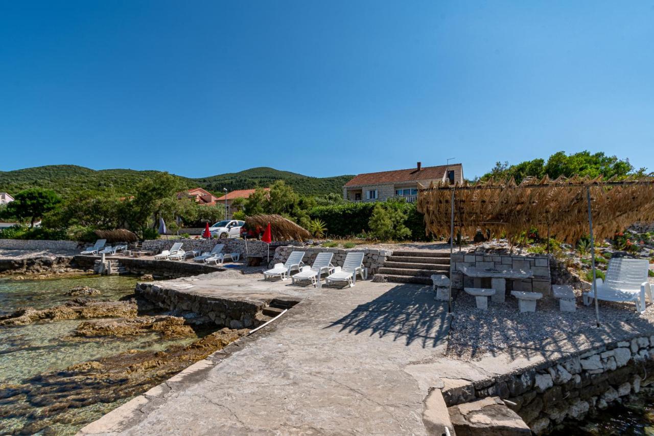Apartments Mak Račišće Extérieur photo