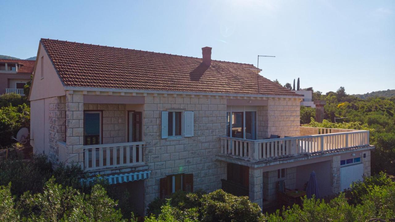 Apartments Mak Račišće Extérieur photo