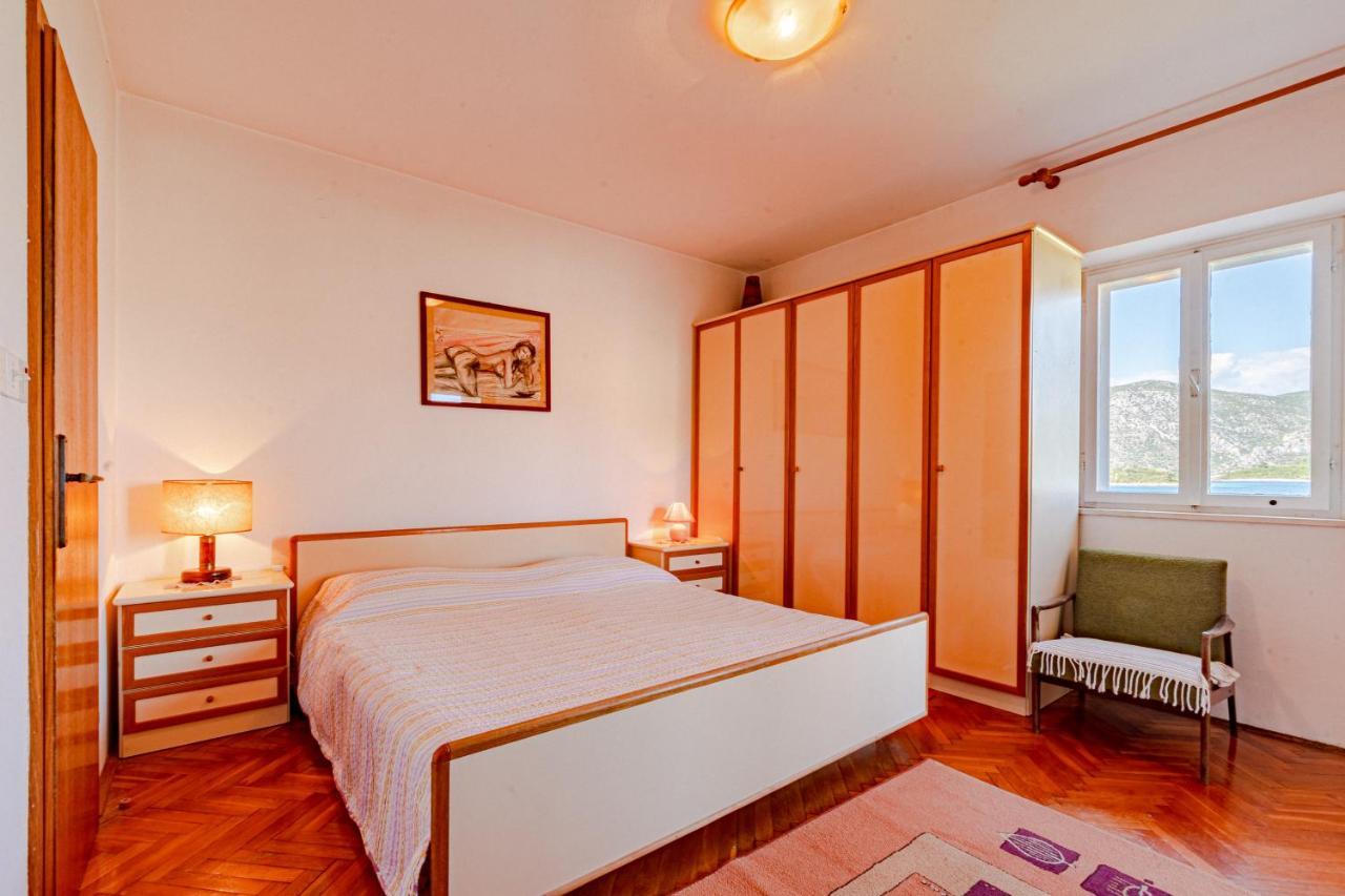 Apartments Mak Račišće Extérieur photo